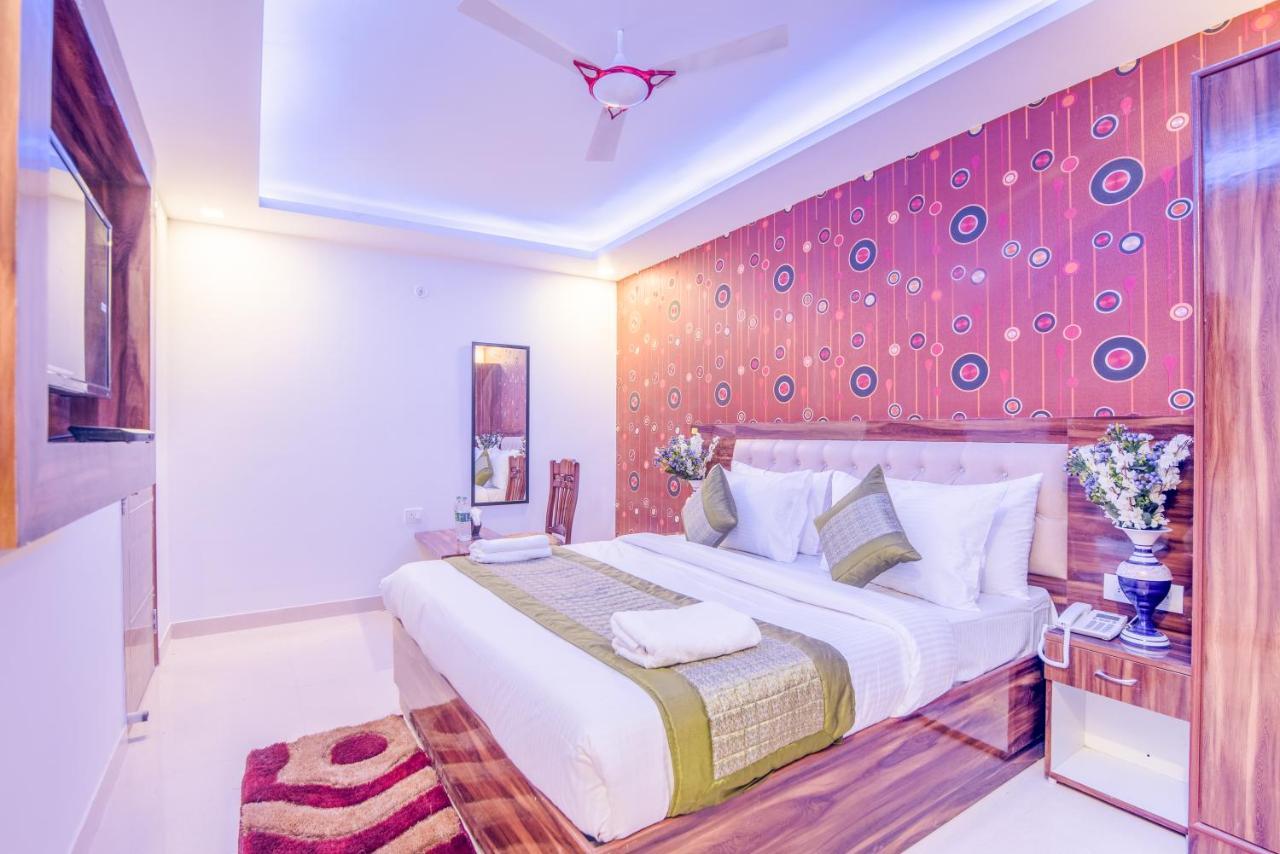 Hotel Festival Mahipalpur Delhi Airport - Near Delhi Aerocity Nuova Delhi Esterno foto