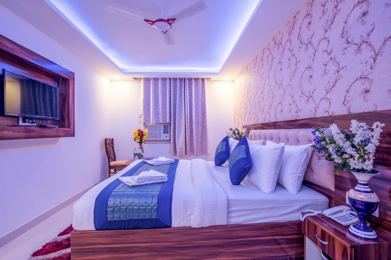 Hotel Festival Mahipalpur Delhi Airport - Near Delhi Aerocity Nuova Delhi Esterno foto
