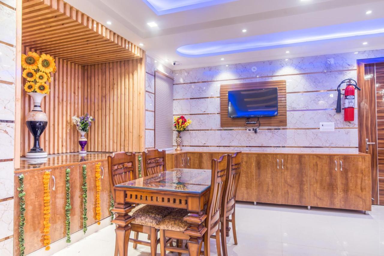 Hotel Festival Mahipalpur Delhi Airport - Near Delhi Aerocity Nuova Delhi Esterno foto